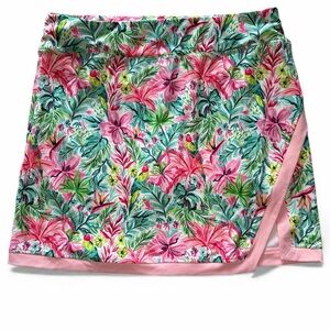 Stella Parker Paradise Floral Golf Skorts with Pink Accents. EC. Size Large